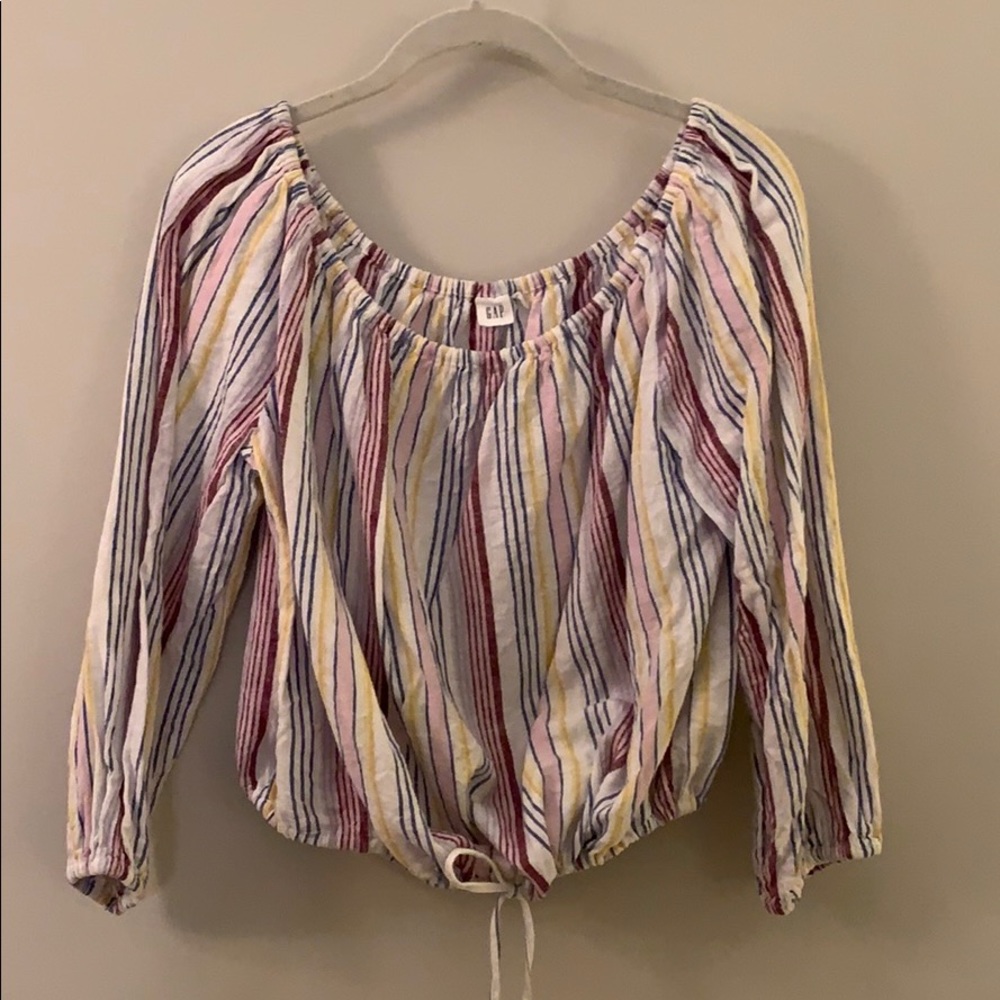 Off the shoulder, linen top